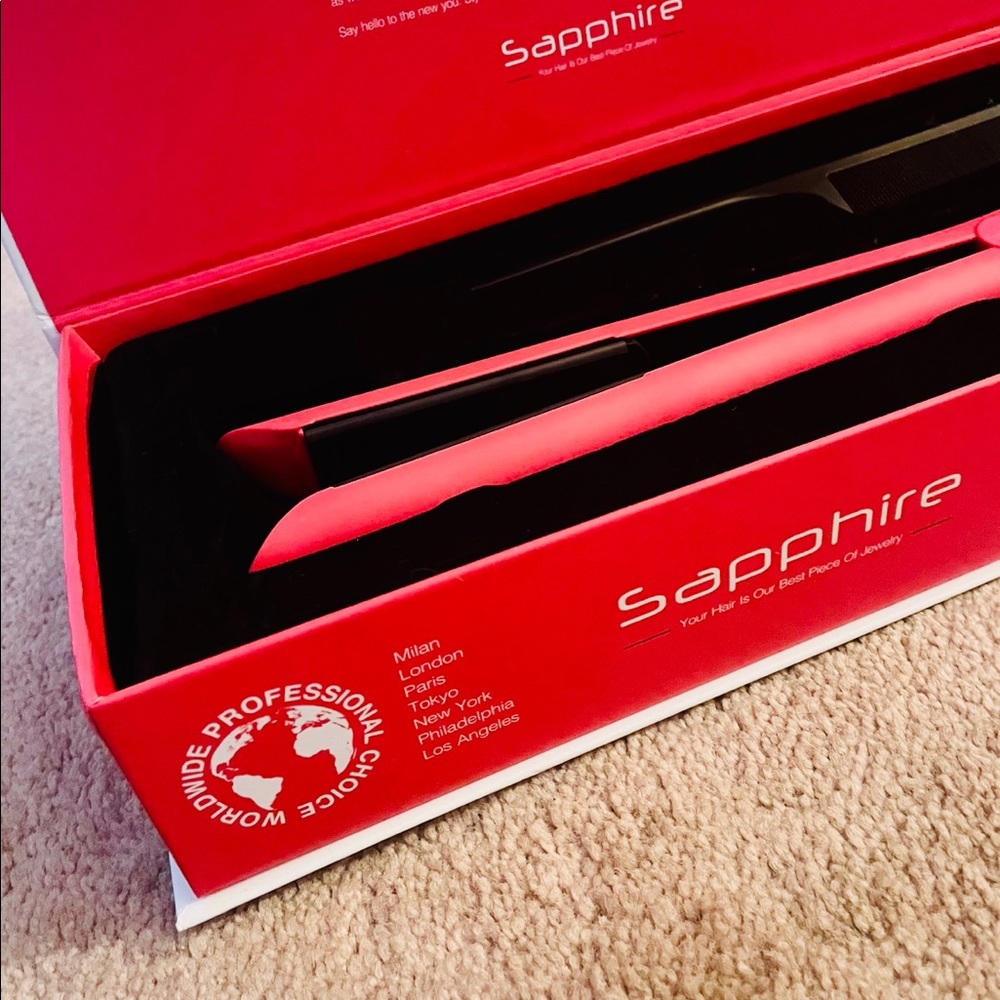 Sapphire hair straightener